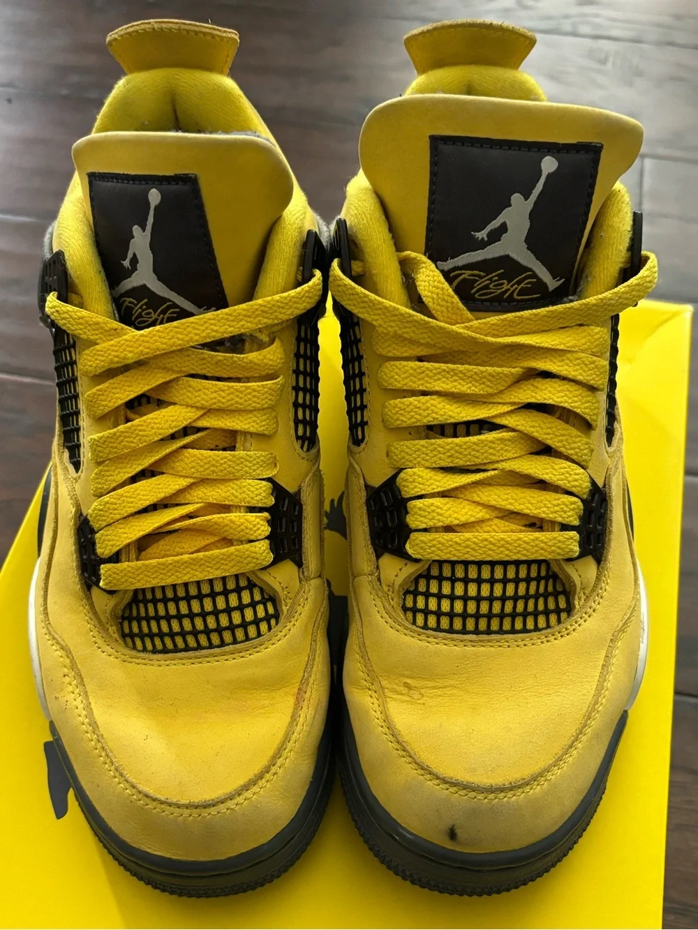 Authentic Jordan Men’s Retro 4 Sneakers in Yellow and Black